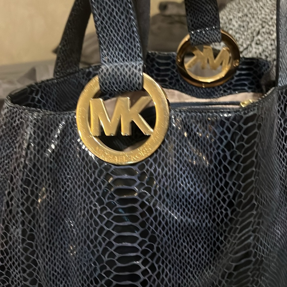 MK simulated snakeskin - Picture 3 of 5